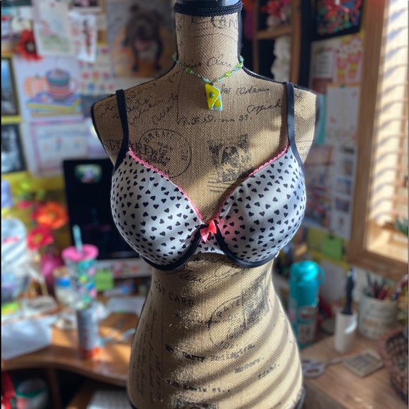 💗🖤Victoria Secret Lined Demi